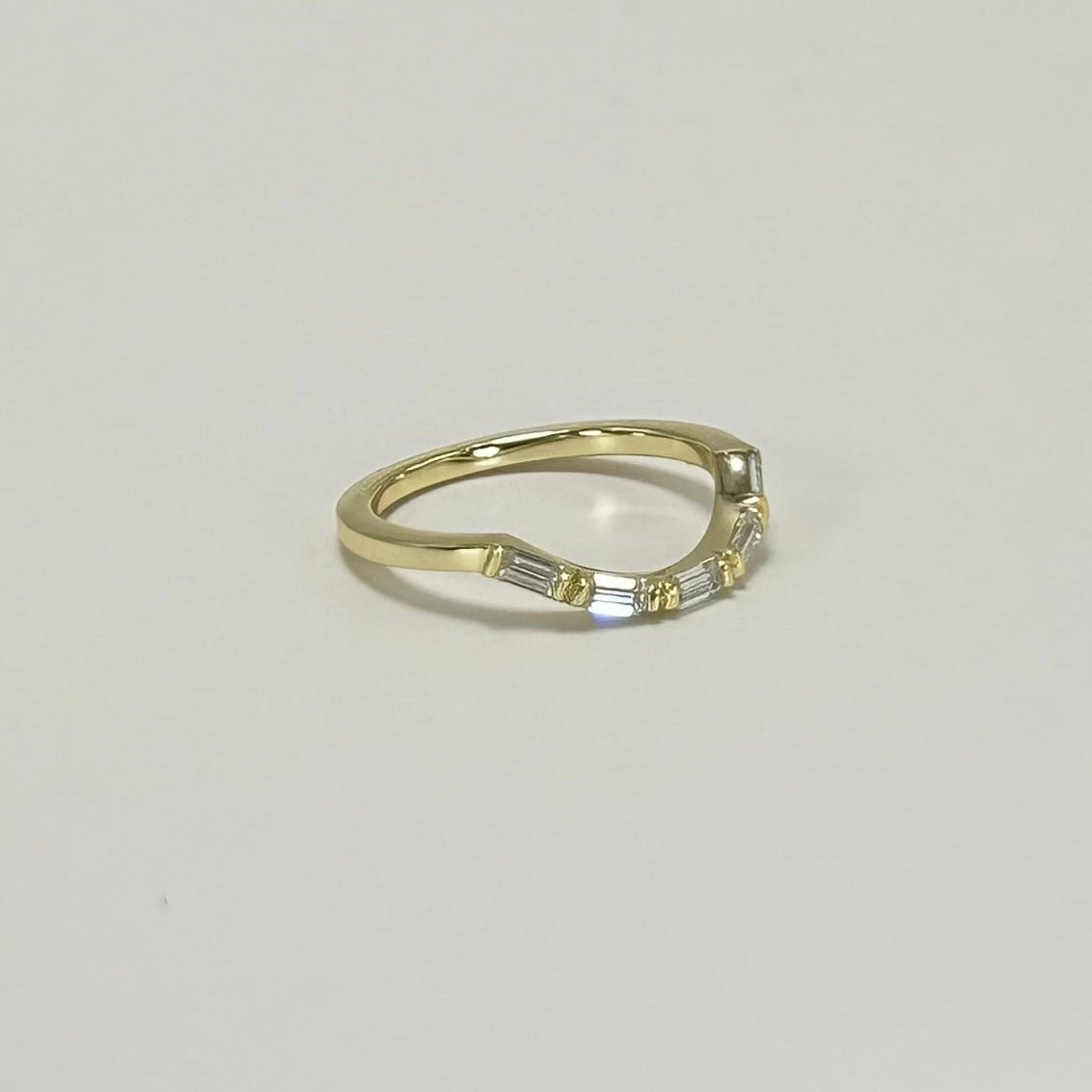Curved Baguette Band