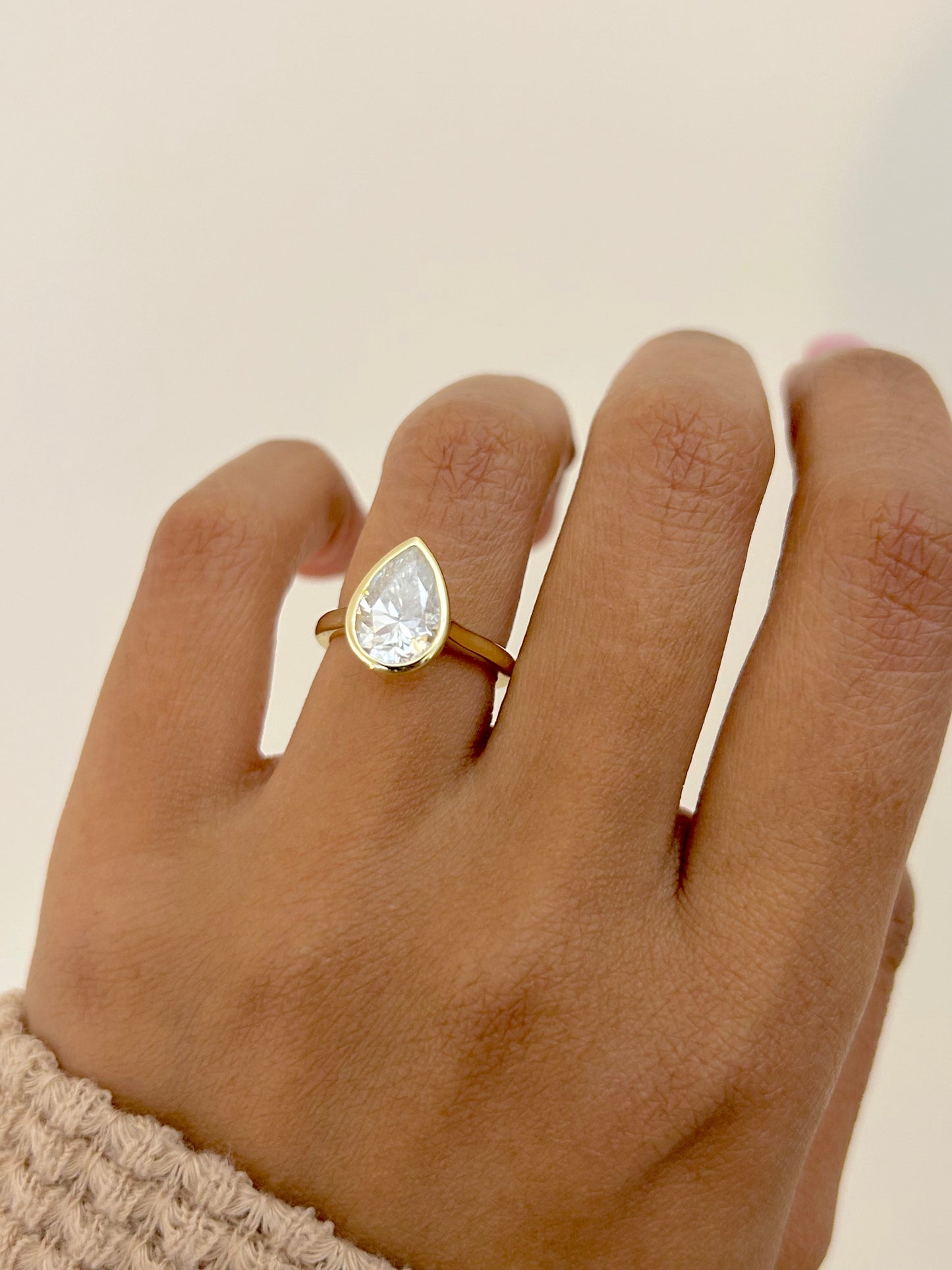 Pear Cut Bezel