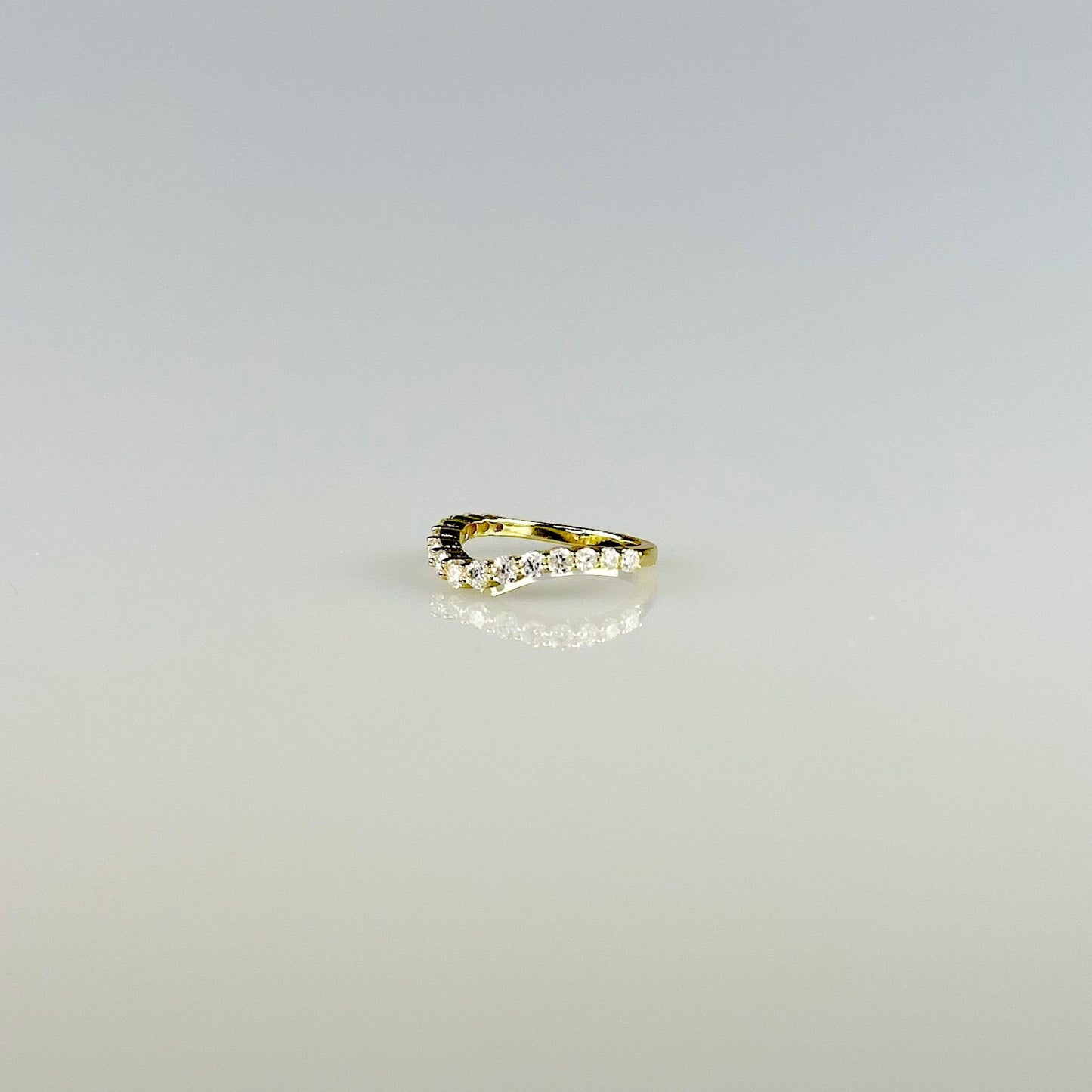 Curved Diamond Band