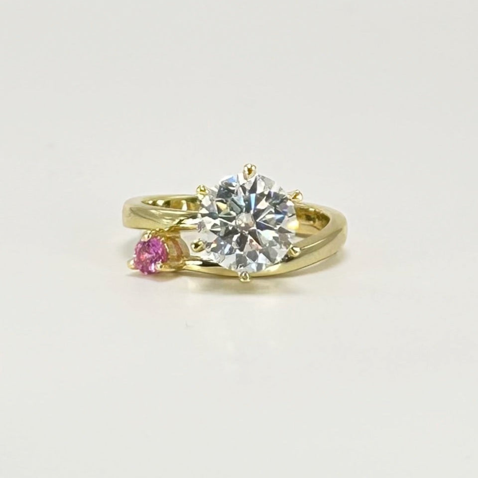 Round Brilliant Ring with Mini Pink Sapphire