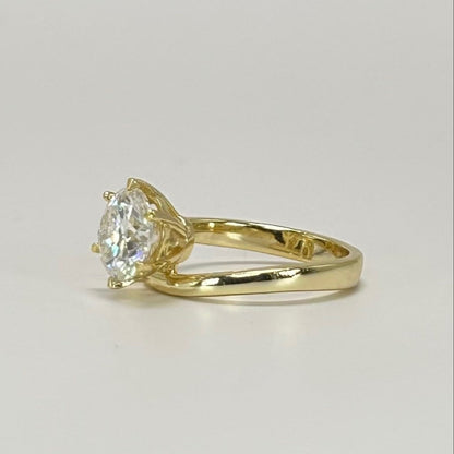 Round Brilliant Ring with Mini Pink Sapphire